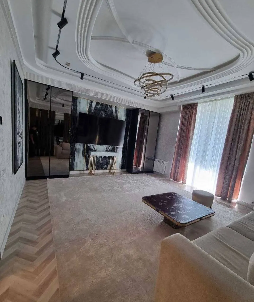 Sotiladi 4 xonali kvartira, 150 m², 3/4 qavat — Yunusobod tumani