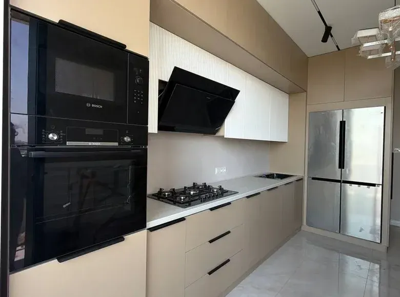 Продаётся 4-комнатная квартира, 130 м², 9/16 этаж — Яшнабадский район