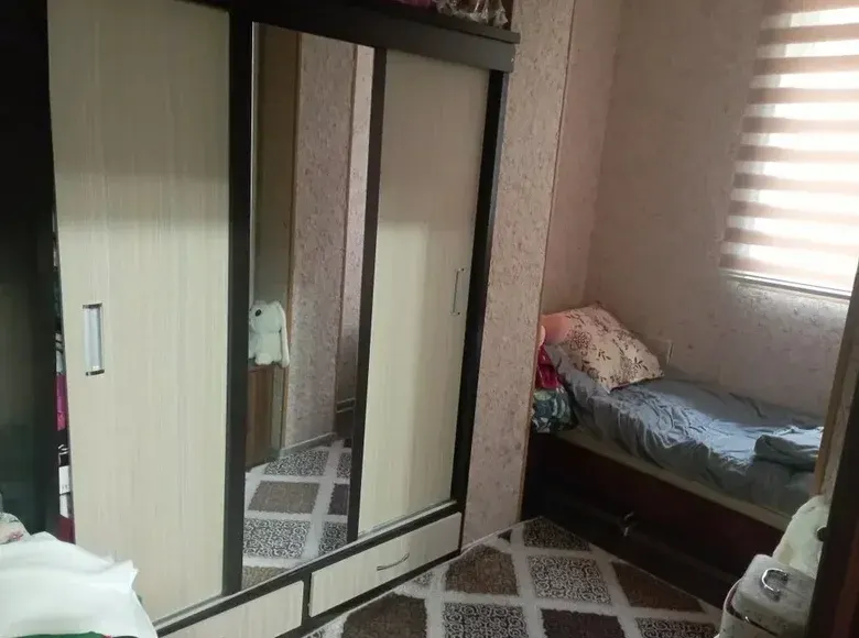 Сотилади 2 хонали квартира, 52 м², 2/4 қават — Юнусобод тумани