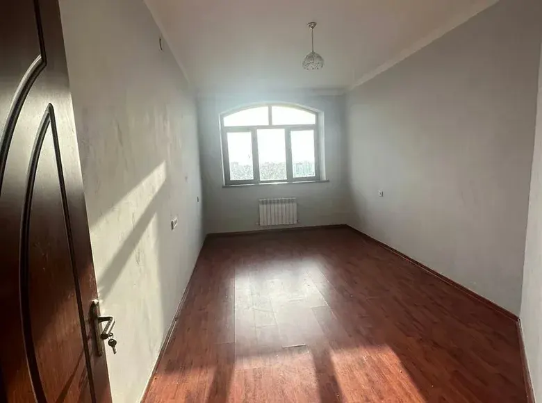 Сотилади 3 хонали квартира, 130 м², 7/8 қават — Фарғона шаҳри