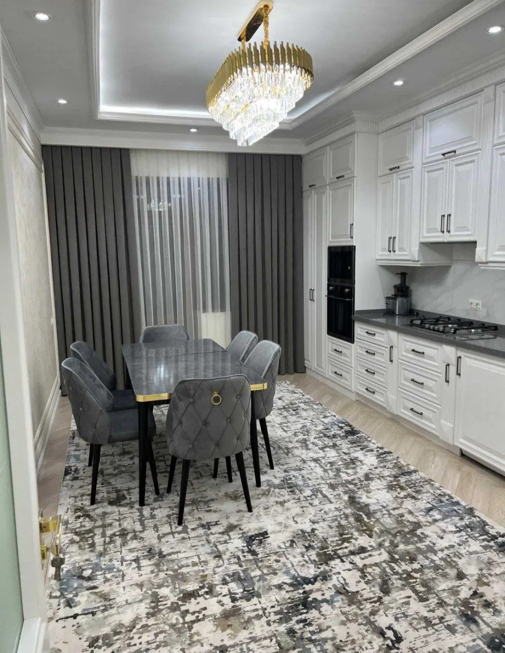 Ijaraga beriladi 3 xonali kvartira, 100 m², 8/10 qavat — Mirobod tumani