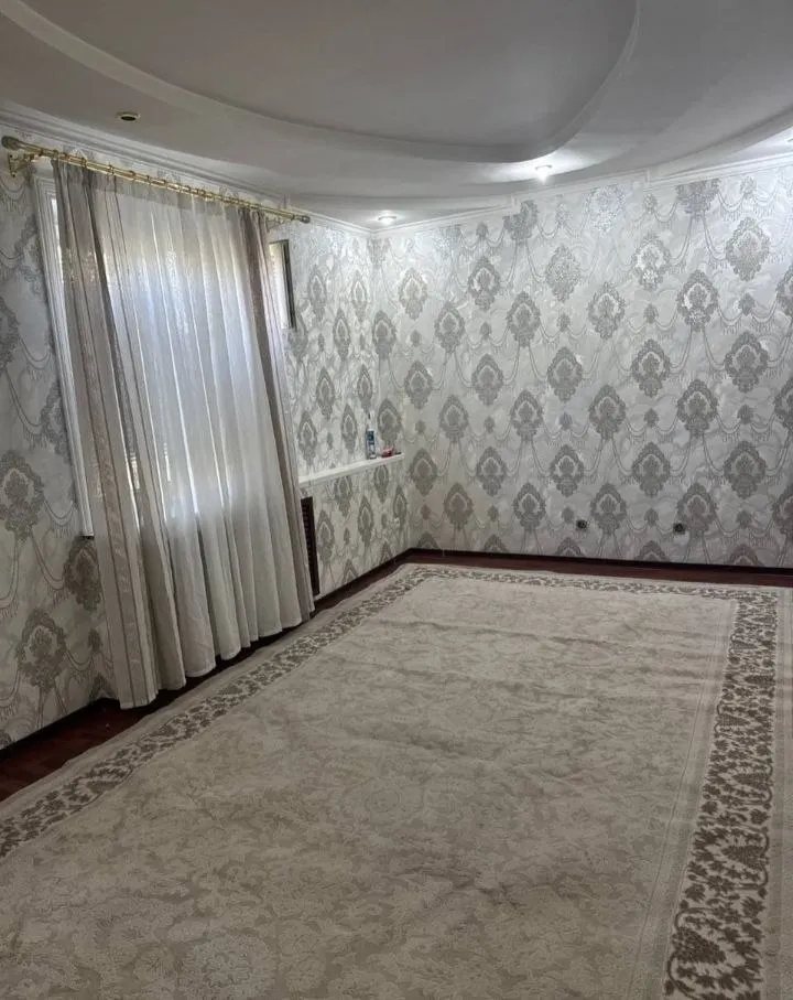 Продаётся 1-комнатная квартира, 36 м², 4/4 этаж — Юнусабадский район