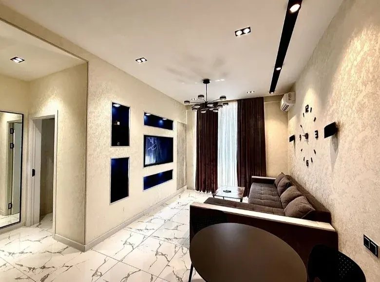 Sotiladi 2 xonali kvartira, 43 m², 7/9 qavat — Yakkasaroy tumani