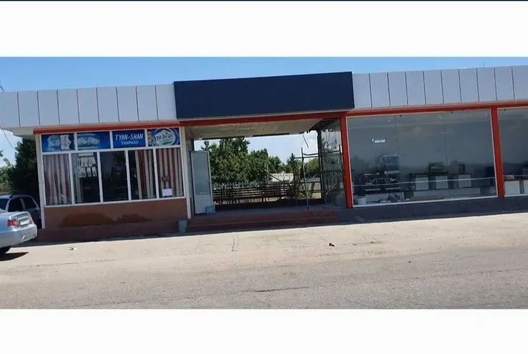 Sotiladi tijorat binosi, 100 m², 1/1 qavat — Yangiyoʻl tumani