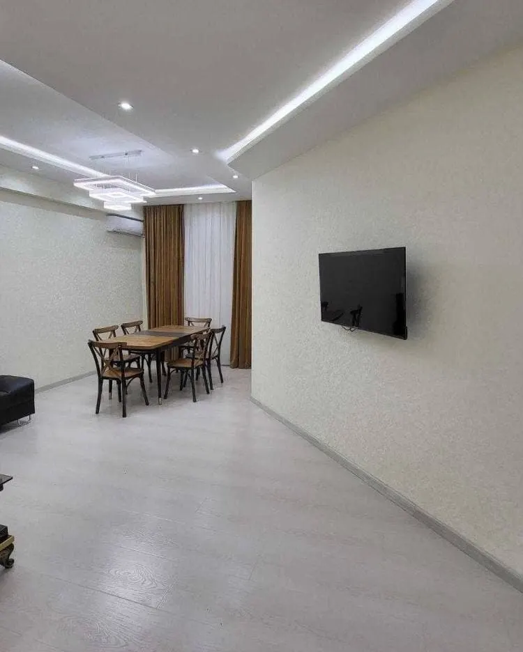 Ijaraga beriladi 3 xonali kvartira, 100 m², 5/9 qavat — Yakkasaroy tumani