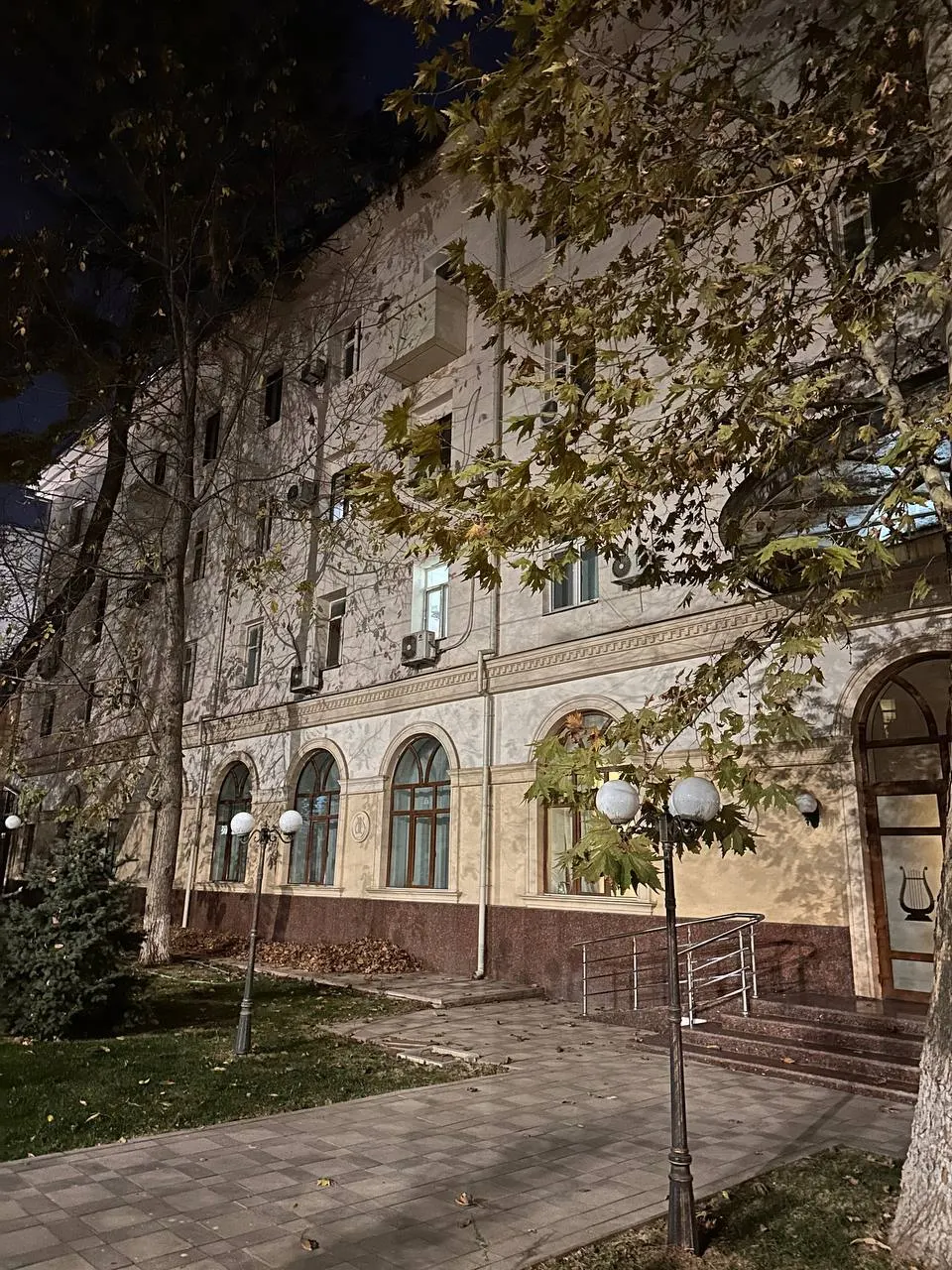 Продаётся 3-комнатная квартира, 72 м², 4/4 этаж — Мирзо-Улугбекский район
