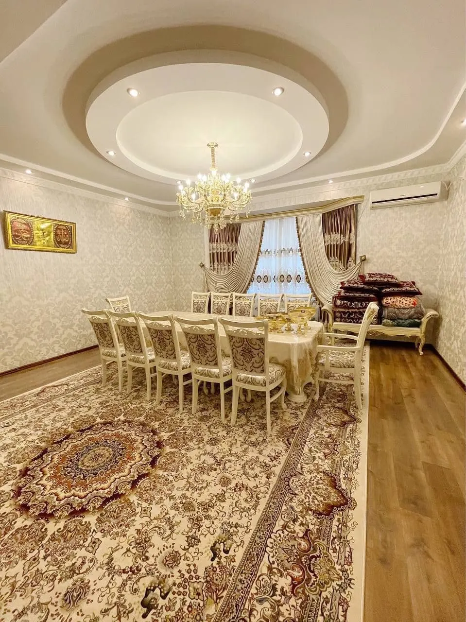 Ijaraga beriladi 3 xonali kvartira, 175 m², 2/9 qavat — Yakkasaroy tumani