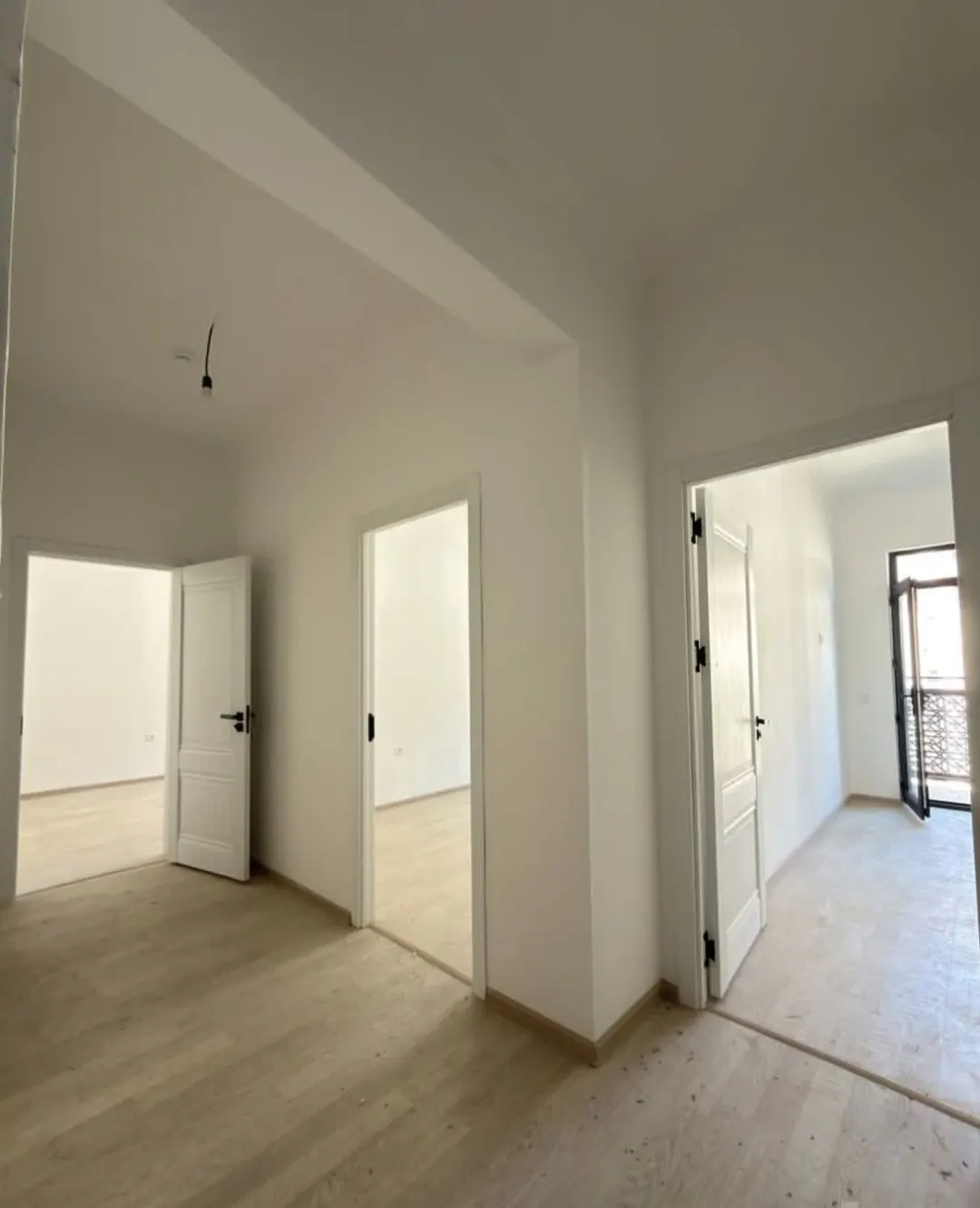 Sotiladi 1 xonali kvartira, 50 m², 11/12 qavat — Yangihayot tumani