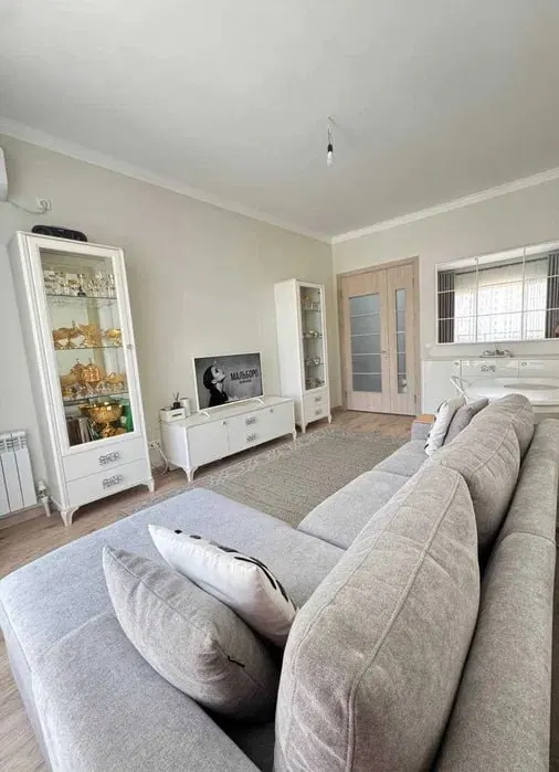 Sotiladi 4 xonali kvartira, 81 m², 9/13 qavat — Yunusobod tumani