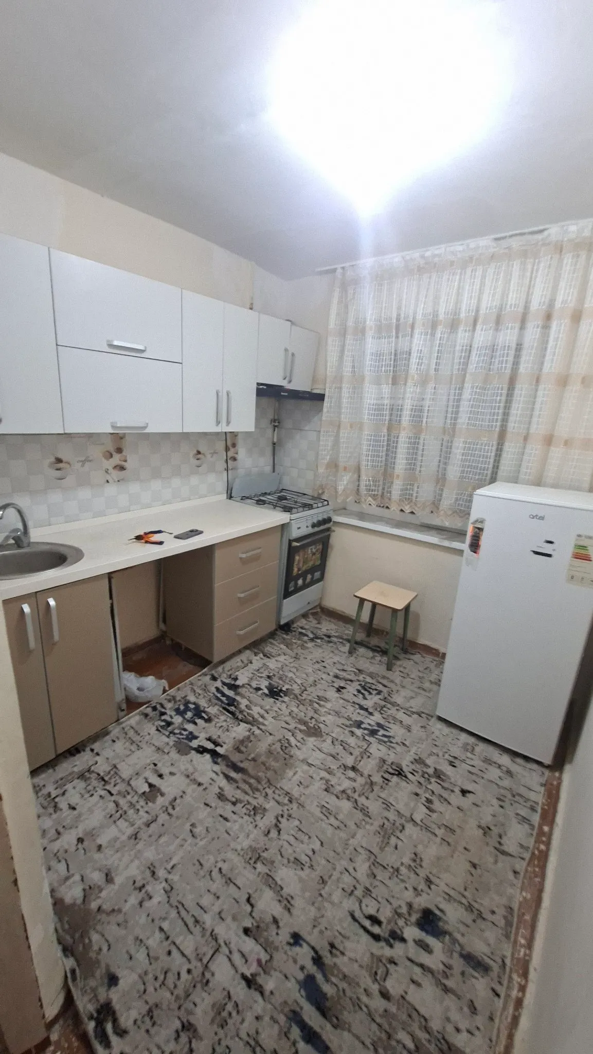 Продаётся 1-комнатная квартира, 28 м², 1/4 этаж — Яккасарайский район