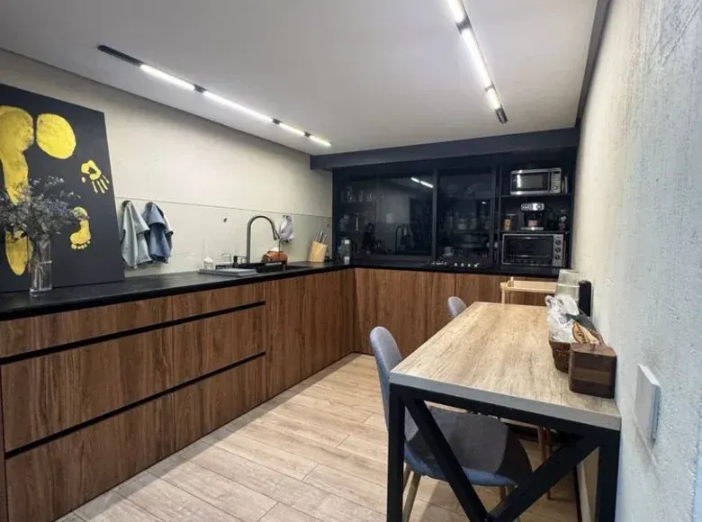 Продаётся 2-комнатная квартира, 115 м², 10/10 этаж — Яккасарайский район