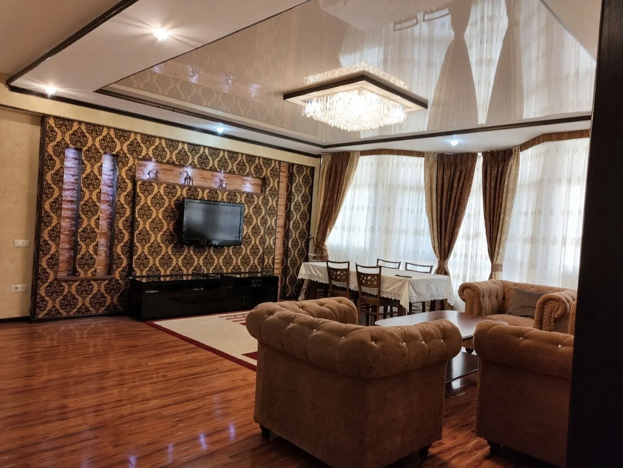 Продаётся 2-комнатная квартира, 140 м², 7/9 этаж — Яккасарайский район