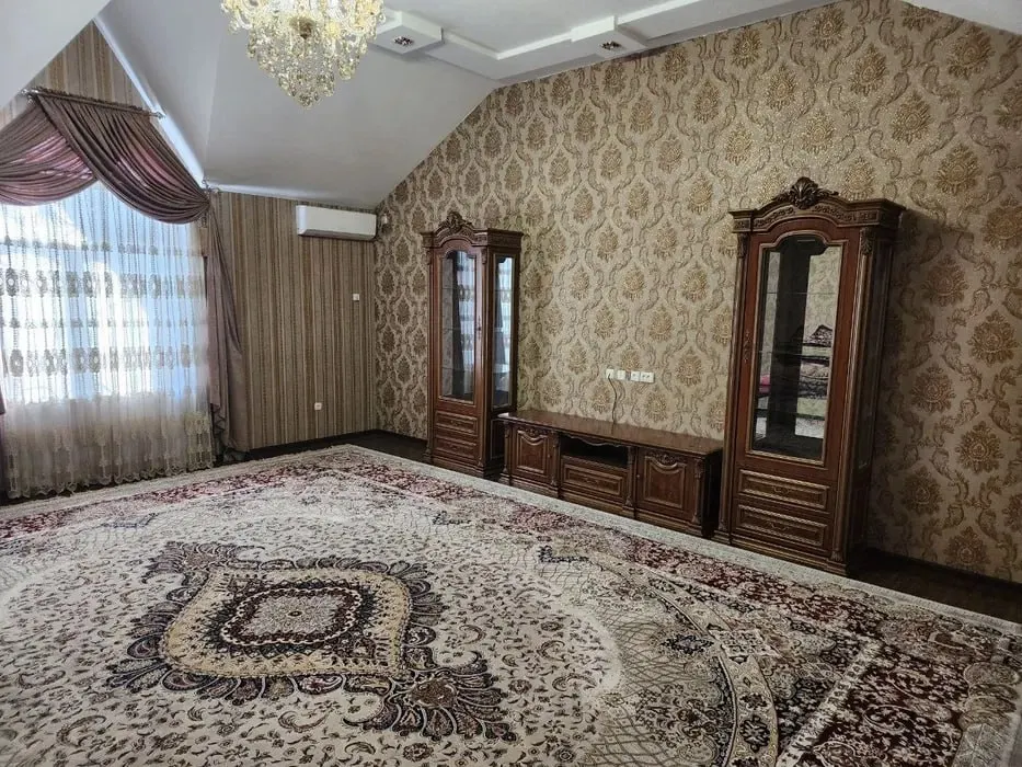 Ijaraga beriladi 4 xonali hovli uy, 3 sotix — Yangihayot tumani