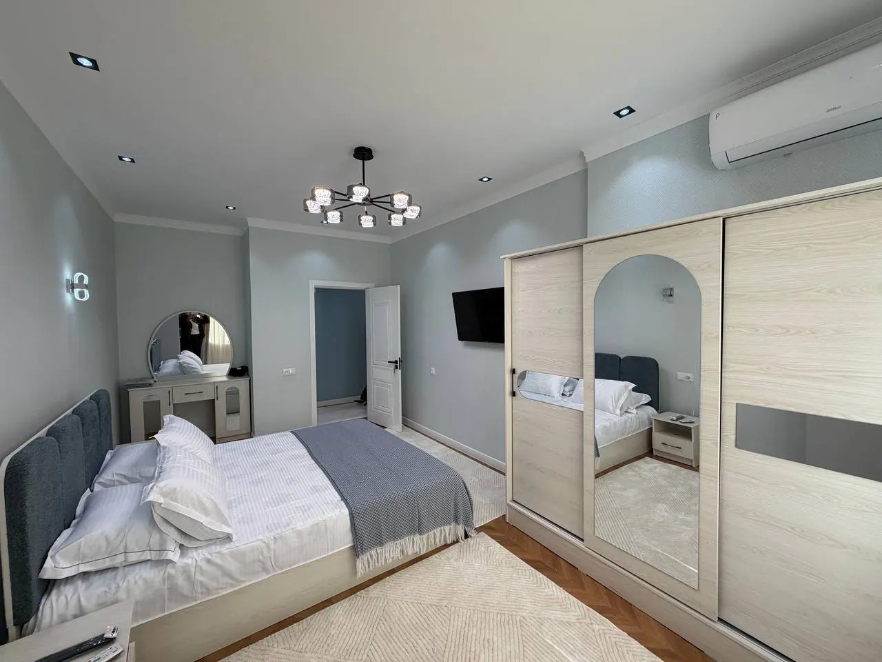 Сотилади 2 хонали квартира, 49 м², 2/4 қават — Мирзо Улуғбек тумани