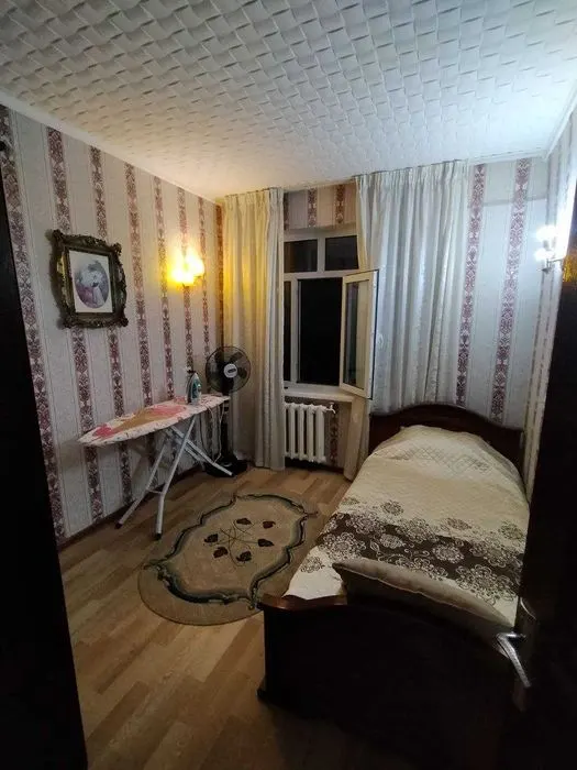 Сдаётся 4-комнатная квартира, 90 м², 4/4 этаж — Юнусабадский район