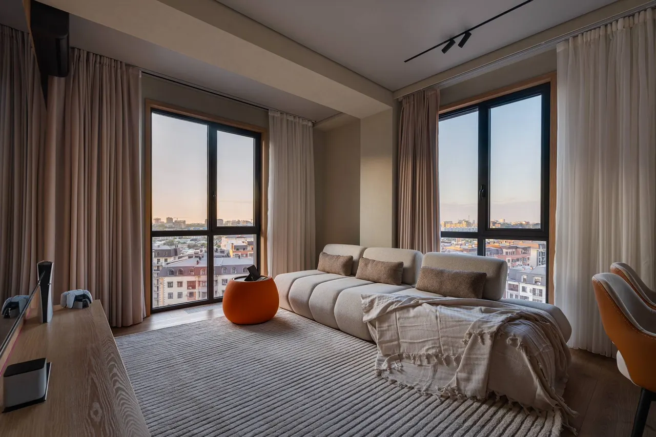 Продаётся 3-комнатная квартира, 70 м², 14/16 этаж — Яккасарайский район
