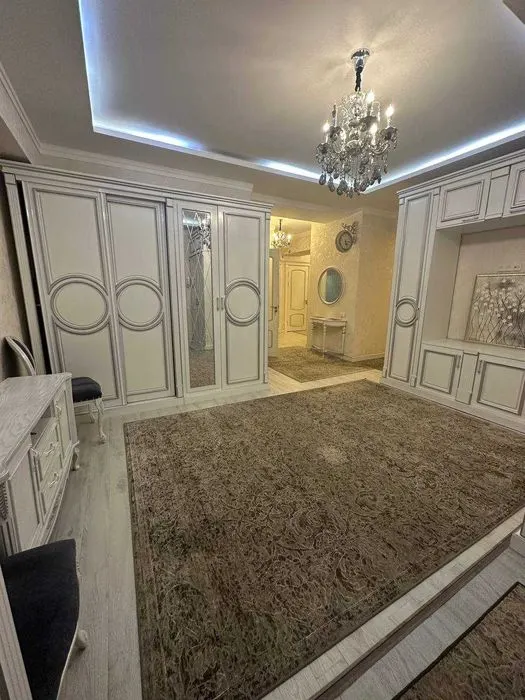 Сдаётся 4-комнатная квартира, 116 м², 5/9 этаж — Юнусабадский район
