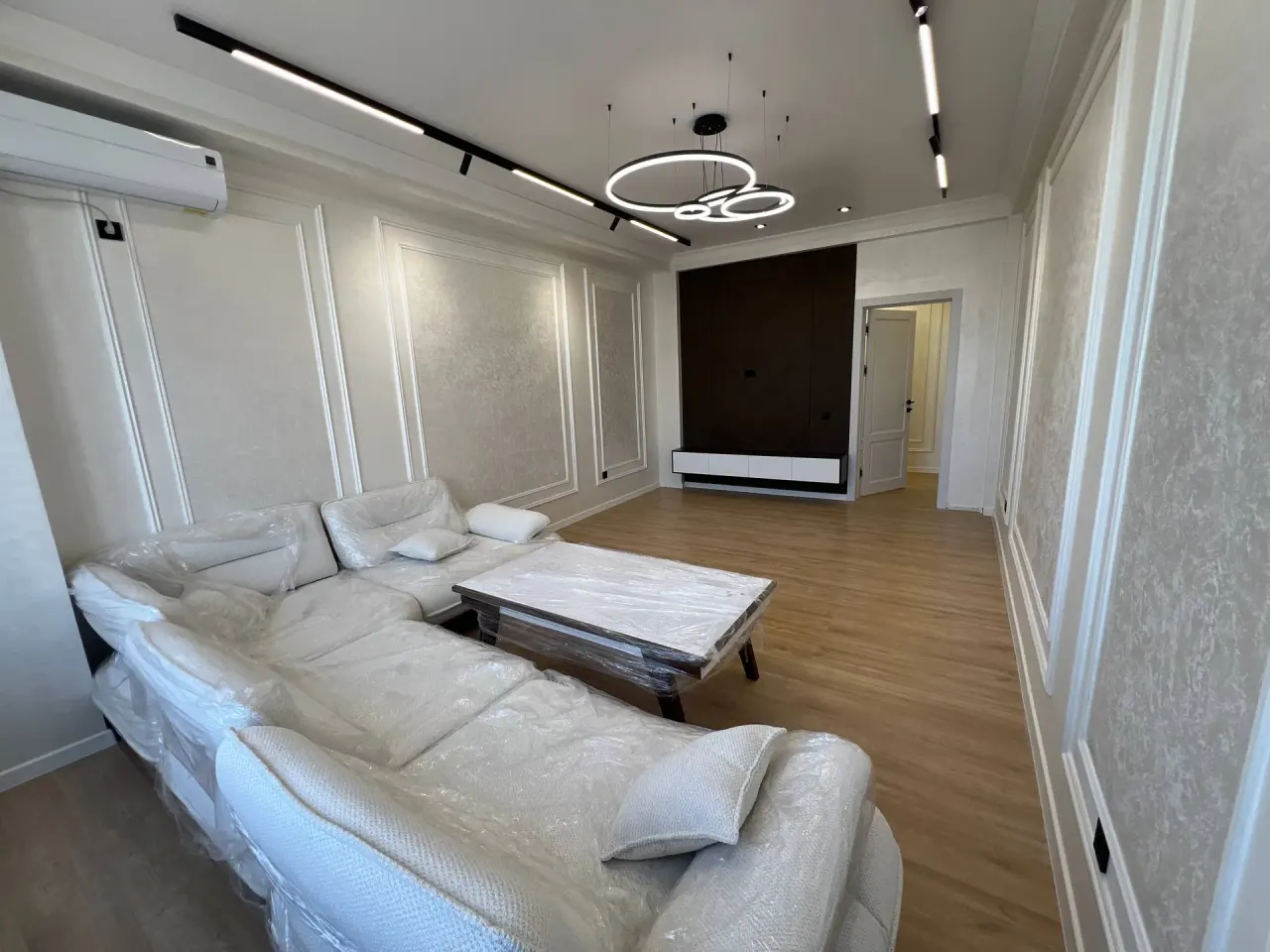 Продаётся 4-комнатная квартира, 121 м², 9/13 этаж — Яккасарайский район