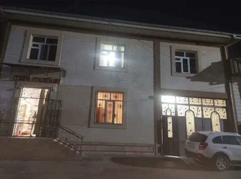 Продаётся 8-комнатная квартира, 600 м², 3/3 этаж — Самарканд