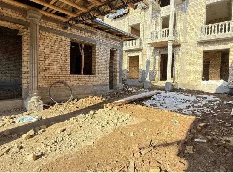 Сотилади 6 хонали ҳовли уй, 6 сотих, 340 м² — Юнусобод тумани