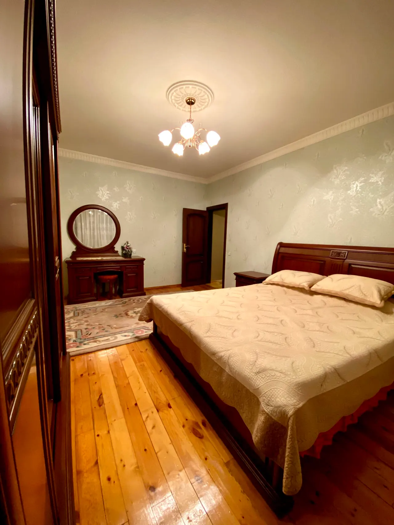 Ijaraga beriladi 4 xonali kvartira, 200 m², 2/12 qavat — Mirobod tumani