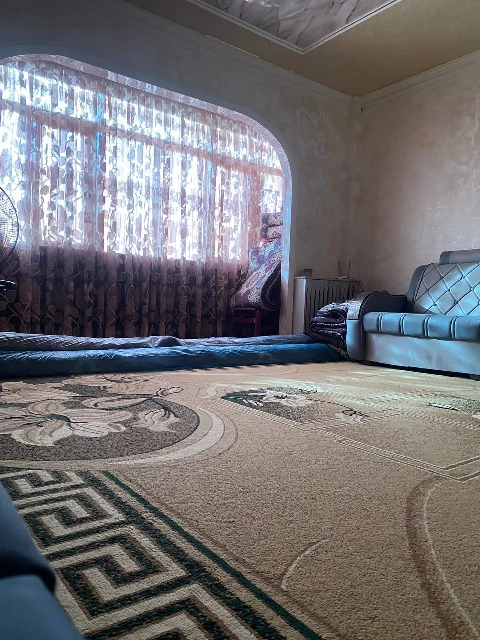 Продаётся 2-комнатная квартира, 56 м², 1/9 этаж — Шайхантахурский район