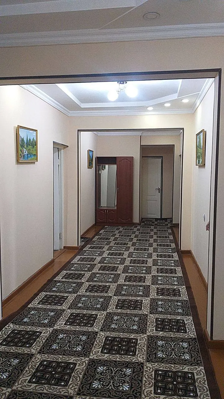 Ижарага берилади 6 хонали квартира, 120 м², 8/9 қават — Миробод тумани