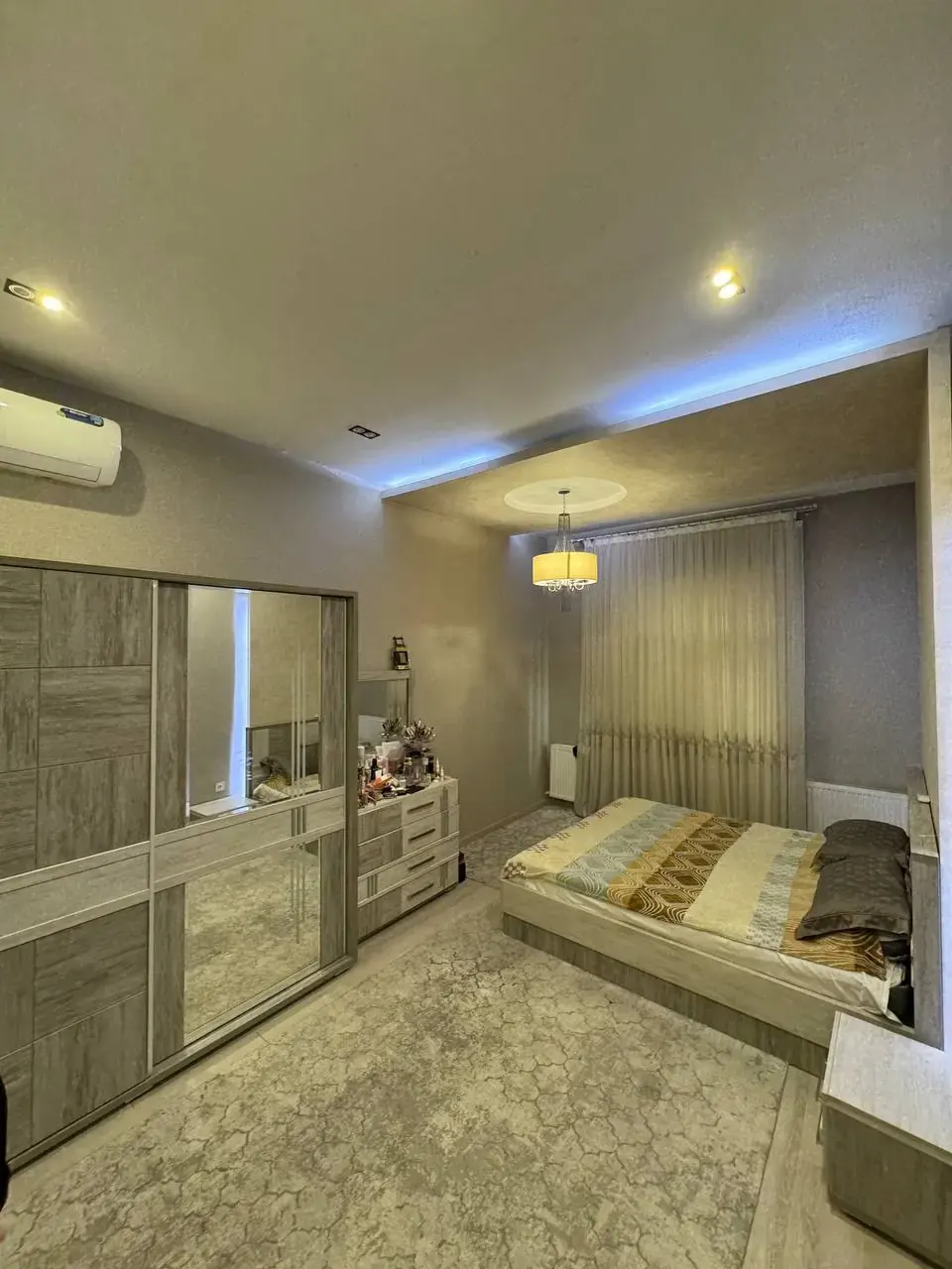 Сдаётся 3-комнатная квартира, 110 м², 6/8 этаж — Шайхантахурский район