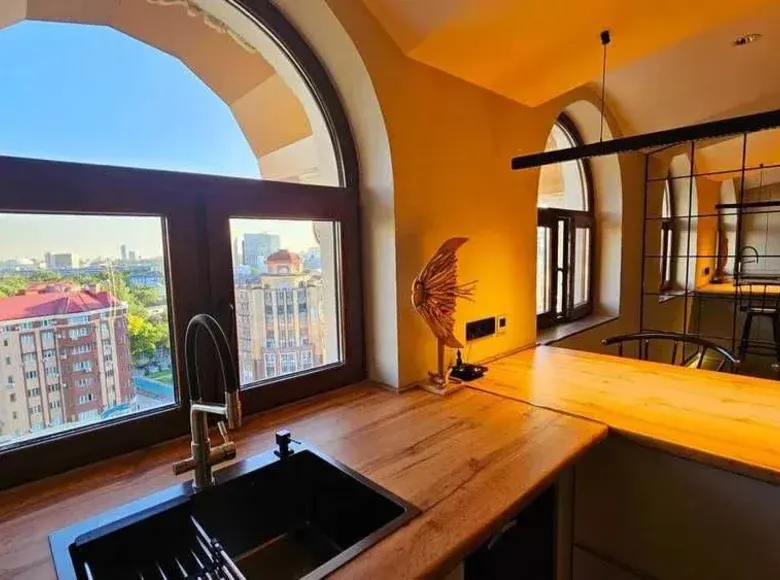 Продаётся 2-комнатная квартира, 51 м², 10/10 этаж — Юнусабадский район