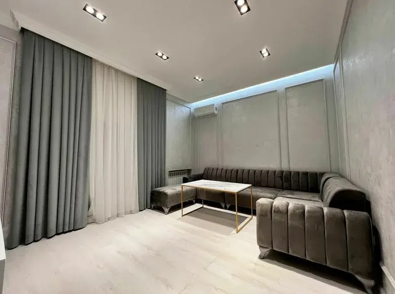 Сотилади 2 хонали квартира, 45 м², 8/8 қават — Мирзо Улуғбек тумани
