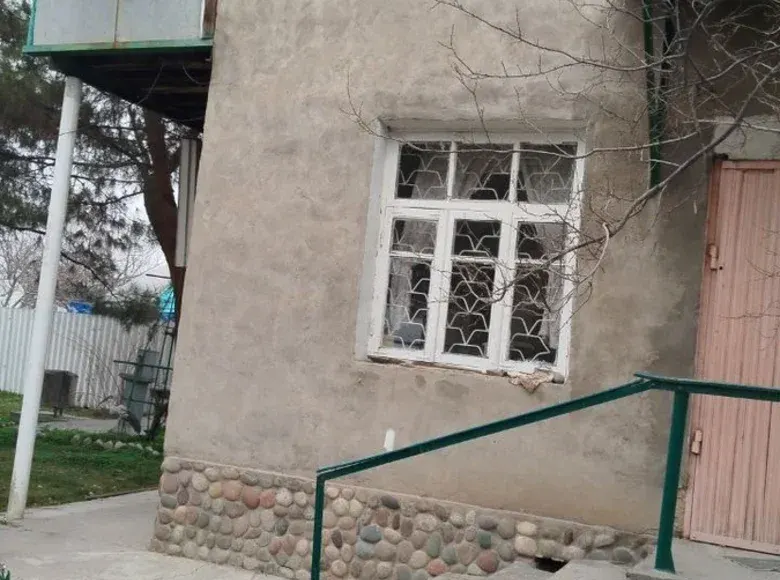 Сотилади ҳовли уй, 8 сотих, 200 м² — Тошкент шаҳри