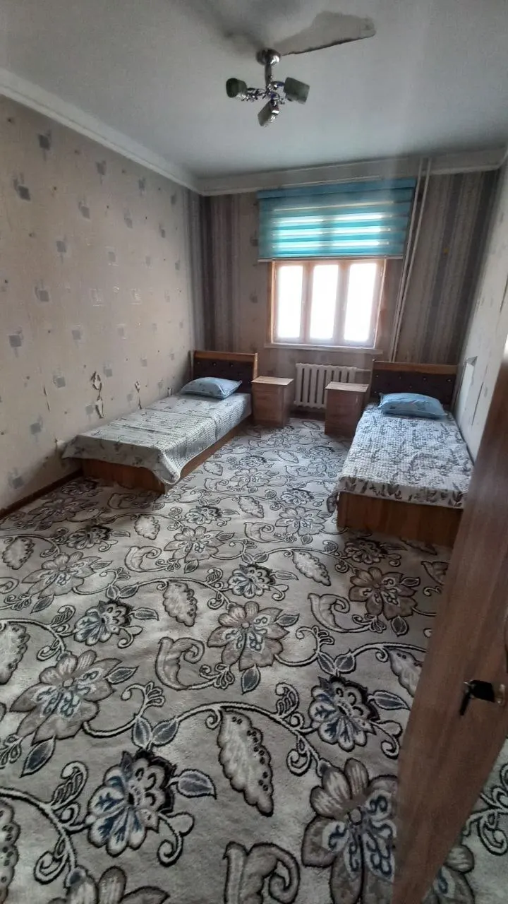 Сдаётся 3-комнатная квартира, 65 м², 1/4 этаж — Чиланзарский район