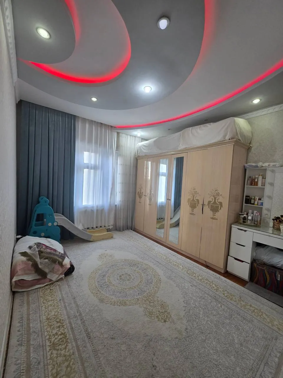 Продаётся 3-комнатная квартира, 78 м², 4/5 этаж — Яшнабадский район