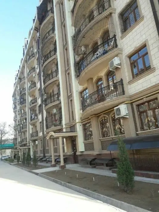Ijaraga beriladi 3 xonali kvartira, 90 m², 1/7 qavat — Chilonzor tumani