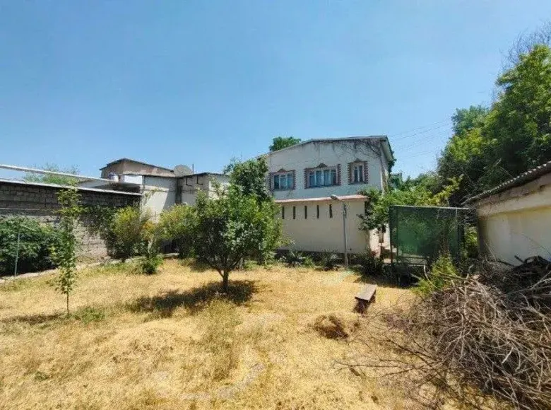 Sotiladi hovli uy, 6 sotix — Mirobod tumani
