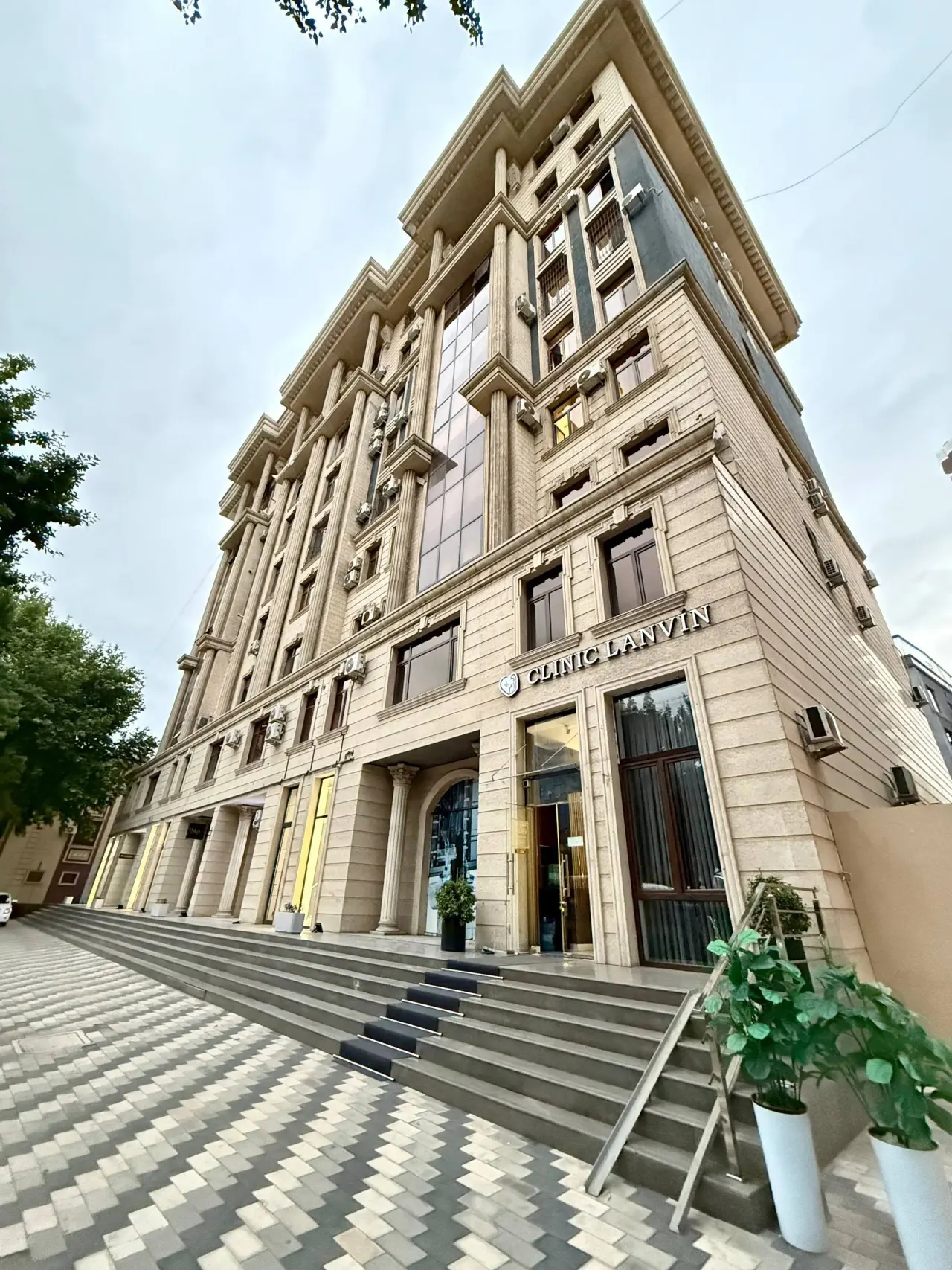 Сотилади 3 хонали квартира, 87 м², 4/9 қават — Миробод тумани