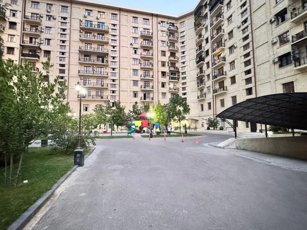 Sotiladi 4 xonali kvartira, 145 m², 4/10 qavat — Yashnobod tumani