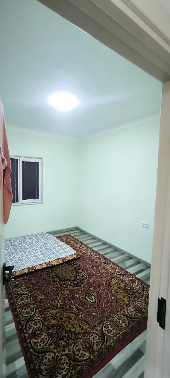 Сотилади 3 хонали ҳовли уй, 5 сотих, 1 қаватли — Қибрай тумани