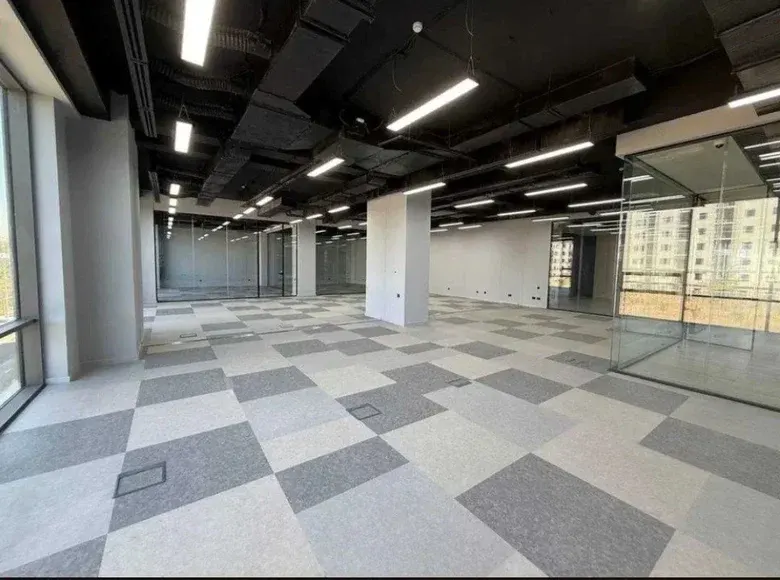 Сдаётся коммерческое помещение, 270 м², 3/5 этаж — Юнусабадский район