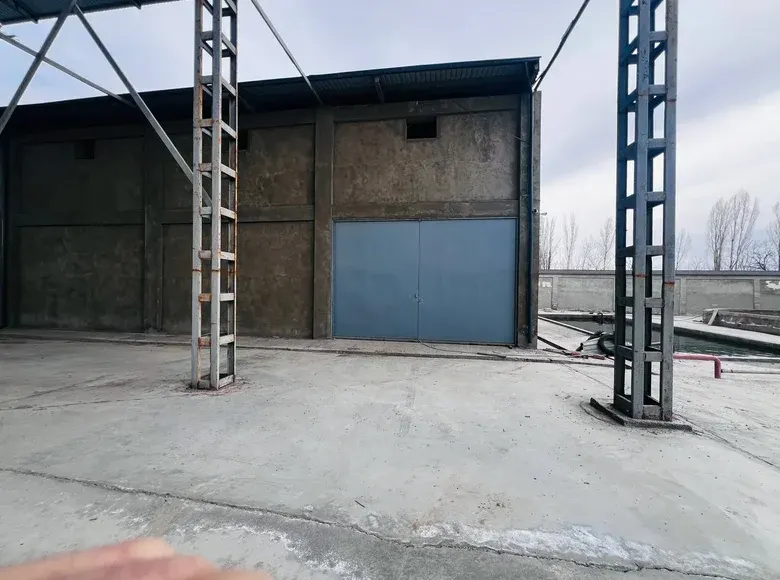 Сдаётся коммерческое помещение, 1400 м² — Кибрайский район