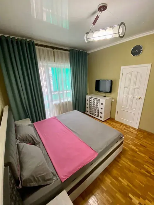 Сдаётся 3-комнатная квартира, 78 м², 3/4 этаж — Мирабадский район