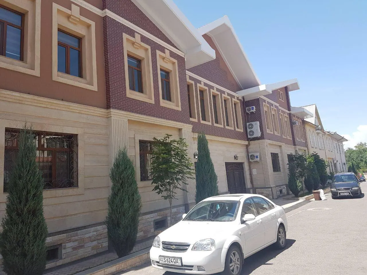 Ijaraga beriladi ofis, 1200 m², 1/3 qavat — Mirzo Ulugʻbek tumani