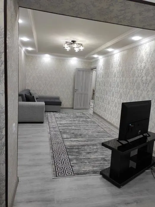 Ижарага берилади 3 хонали квартира, 65 м², 1/4 қават — Мирзо Улуғбек тумани