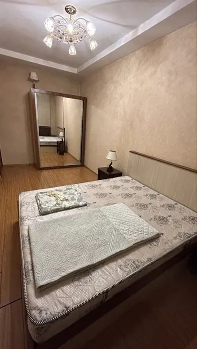 Сдаётся 4-комнатная квартира, 90 м², 1/4 этаж — Мирзо-Улугбекский район