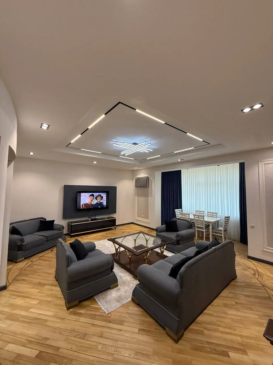 Сдаётся 3-комнатная квартира, 180 м², 5/7 этаж — Мирабадский район