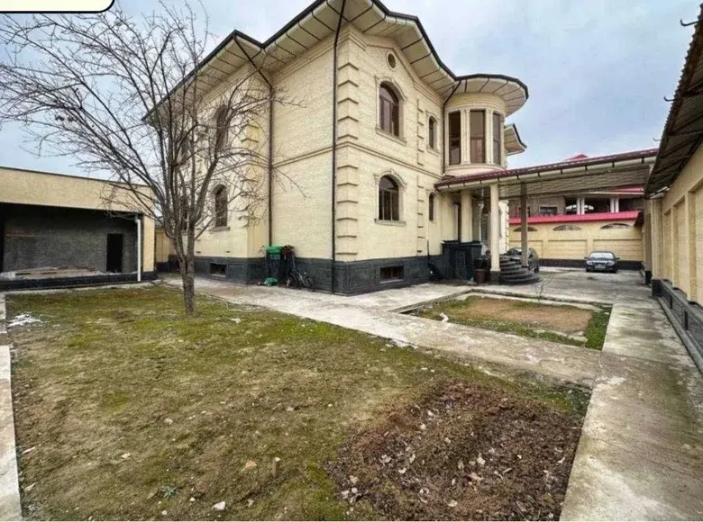 Sotiladi 7 xonali hovli uy, 12 sotix — Yashnobod tumani