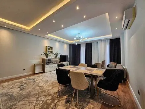 Сдаётся 3-комнатная квартира, 125 м², 5/8 этаж — Яккасарайский район