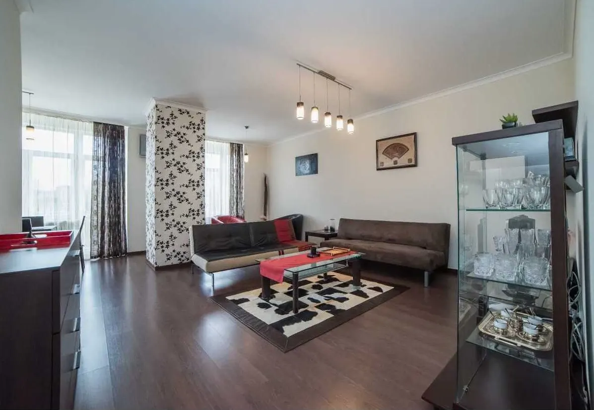 Ижарага берилади 3 хонали квартира, 110 м², 5/9 қават — Яккасарой тумани