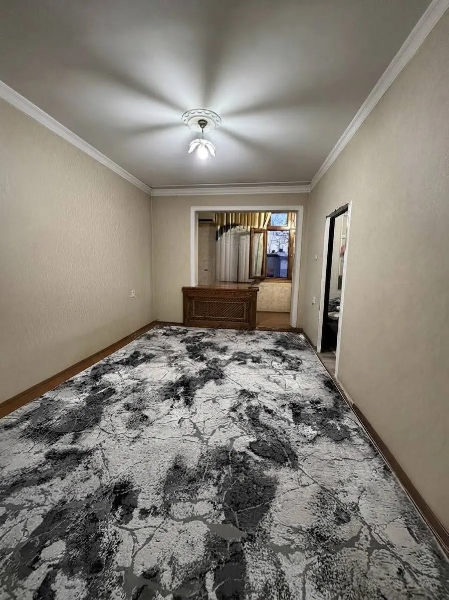 Продаётся 1-комнатная квартира, 40 м², 4/4 этаж — Юнусабадский район