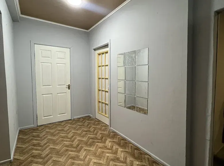 Продаётся 5-комнатная квартира, 90 м², 4/12 этаж — Яшнабадский район